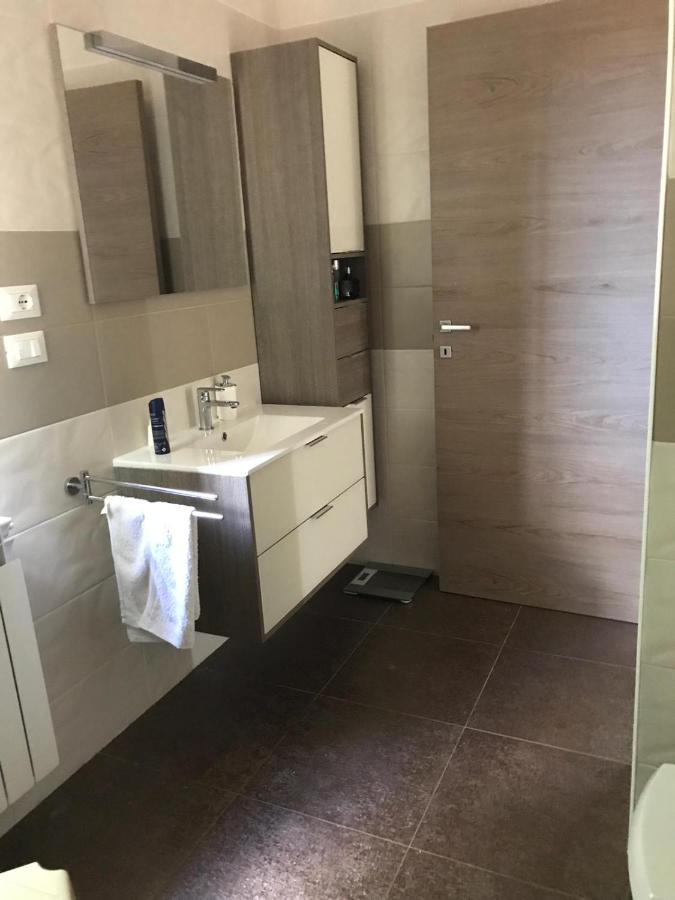 Villa Lara - Mit Separatem Extra Zimmer Mit Wc Und Dusche San Vito dei Normanni Exterior photo