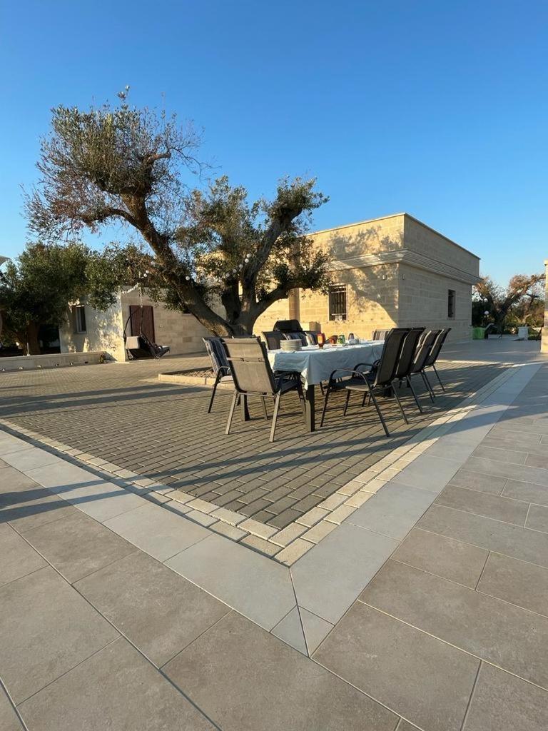 Villa Lara - Mit Separatem Extra Zimmer Mit Wc Und Dusche San Vito dei Normanni Exterior photo